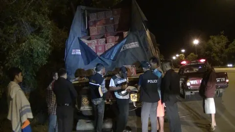 โจรคงเปรี้ยวปาก! พนักงานรถขนเบียร์จอดหลับข้างทาง โดนขโมย 100 ลัง