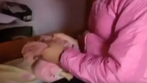 สุดสลด ด.ญ.วัย 9 ขวบ โดนพ่อเลี้ยงจอมหื่น ข่มขืนวันละ10 หน จนท้อง