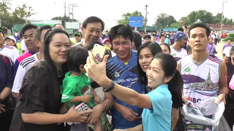 เชษฐ์ สไมล์บัฟฯ วิ่งช่วยตูนที่แปดริ้ว รับบริจาคเงิน ก้าวคนละก้าว