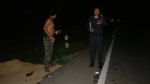 พ่อใจจะขาด! กระบะซิ่งลงเนิน ชนลูกผู้ใหญ่บ้านเมืองคอน  ดับสลด