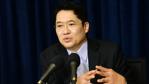 'องอาจ' ฝาก รมว.เกษตร ใช้ประกันรายได้ แก้ราคาพืชผลเกษตรตกต่ำ