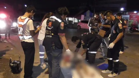 ชนกระจุยเก๋ง 2 คันจยย. 2 คัน ตาย 3 ศพ เจ็บ 1 รายที่สมุทรสาคร