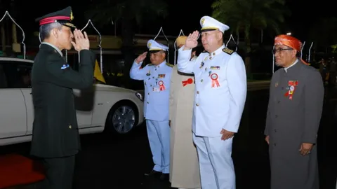 ในหลวง ร.10 เสด็จฯ พื้นที่ปัตตานี ทรงปฏิบัติพระราชกรณียกิจ