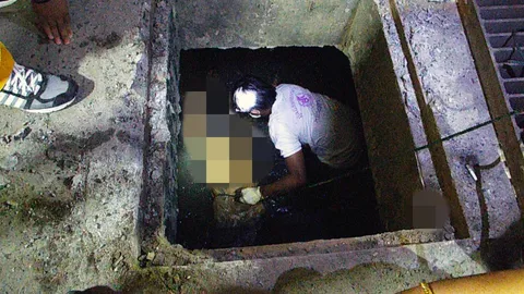 บังเอิญหรือผีทำ!! กุญแจรถหาย หนุ่มส่องไฟหาในท่อระบายน้ำ ช็อกพบศพไร้หัว