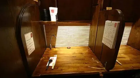 พาณิชย์จนปัญญาราเมงข้อสอบก๊อบปี้ แนะสร้างสรรค์ความเป็นอัตลักษณ์ของตนเอง