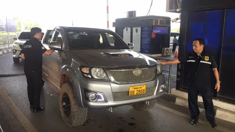 ด่านหนองคาย สั่งเข้มตรวจรถเข้า-ออกทุกคัน หวั่นเจอซุกเงินออกนอก ปท.