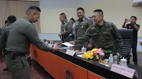 จักรทิพย์ มอบของขวัญปีใหม่ ตำรวจชายแดนใต้-ชี้เผารถทัวร์ตอบโต้จนท.