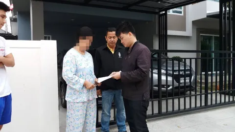 รวบเจ๊แดง เมีย‘เสี่ยฮะ บ้านหม้อ’หนีหมายจับ ลวงเด็ก16 เล่นหนังสวิงกิ้ง