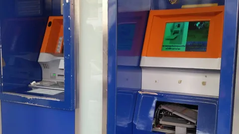 คนร้ายทุบตู้ฝากเงิน แบงก์ดัง ห่างโรงพักแค่ 100 ม. คาดระบายแค้น