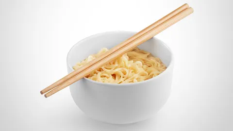 "มาม่า" วิ่งสู้ฟัดบุกต่างประเทศ