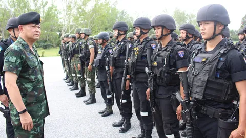 ผบ.ทสส.ลงใต้เยี่ยมกำลังพล ฉก.นาวิกโยธิน ที่นราธิวาส