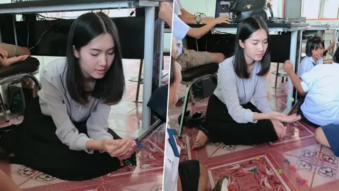 ดักแก่! ครูคนสวยรับคำท้า โชว์เล่นหมากเก็บ น่ารักจนไม่กล้าโดดเรียน (คลิป)