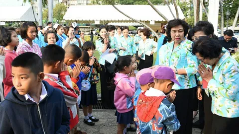 สภาสตรีฯ เปิดบ้านมนังคศิลา จัดงานวันเด็ก มอบทุนเรียนดีแต่ยากจน