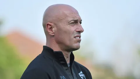 เปลี่ยนโค้ชอย่างเดียวแล้วช่วยได้จริงเหรอ??