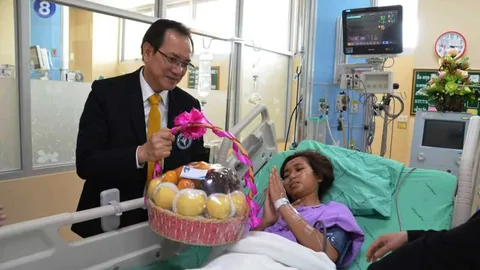 ยืนยันอีกครั้ง! พยาบาลสาวถูกเก๋งชน อาการดีขึ้น ปลอดภัย รู้สึกตัวแล้ว