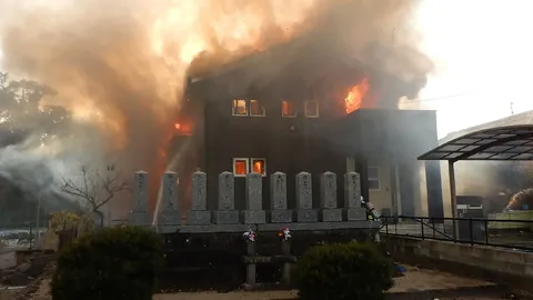 ฮ.อาปาเช่ญี่ปุ่นตก ทำบ้านไฟไหม้ นักบินดับ 1