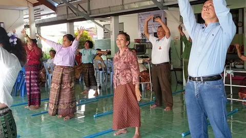 16 กระบวนท่าแกว่งแขนพิชิตโรค