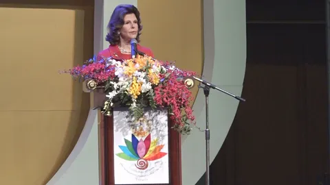 ราชินีแห่งสวีเดนทรงห่วง การล่วงละเมิดทางเพศเด็ก ขอทุกชาติช่วยดูแล 