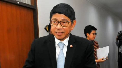 'วิษณุ' โบ้ย 'ป.ป.ช.-กกต.' สอบ 'หมอธี' ถือหุ้นสัปทานรัฐ ผิดกฎหมาย