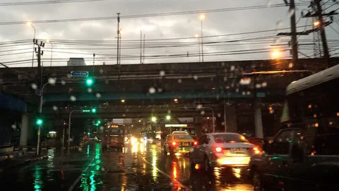 สนน.จัดจ้างเอกชน ลอกคลองรับน้ำฝน