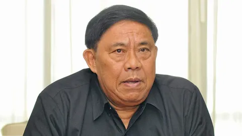 อัศวินไม่ใช้งบประมาณ กทม. ขยายราง BTS สถานีตากสิน