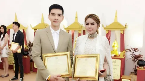 นิว วงศกร พีช สุพิชญา และเฌอปราง เข้ารับรางวัลทูตมาฆบูชา ประจำปี 2561