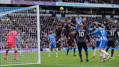 สื่อดังแฉ! ปืนใหญ่จวกกันเอง ไม่พอใจฟอร์ม 3 แข้ง เกมพ่ายไบรท์ตัน