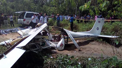 โหม่งโลก