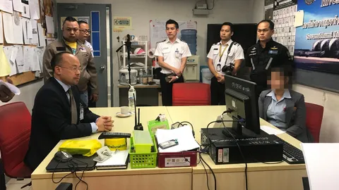 รวบสาวตรวจสัมภาระ แอบฉกเงินหยวนชาวจีน อ้างอารมณ์ชั่ววูบ