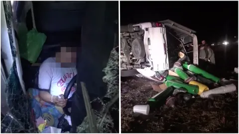 ถนนลื่น!รถกระบะ เสียหลักคว่ำ เคราะห์ดี ถังแก๊ส 15 ถัง ไม่ระเบิด 