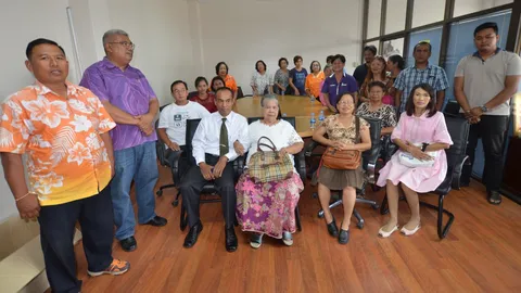 ชาวตรัง บุกขึ้นเทศบาล ทวงเงินเยียวยาน้ำท่วม ผ่าน 7 เดือน ยังไม่ได้