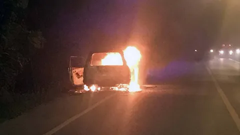 2พระสุพรรณฯ อึ้งรับอรุณ ลองเครื่องกระบะของวัด ไฟลุกวอดทั้งคัน 