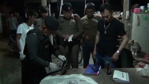 อ่างทอง หนุ่มสักยันต์เต็มตัว ถูกคนร้ายดักยิงเลือดท่วม อาการสาหัส