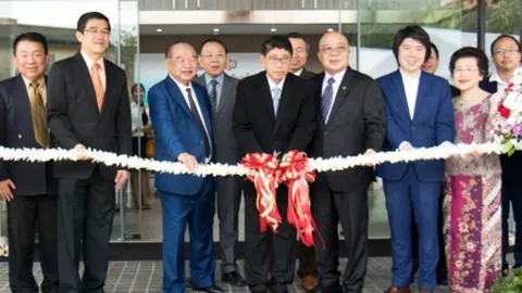 รองนายกฯ วิษณุ เป็นประธานเปิด ที่ทำการอาคารใหม่ ‘ปุ้มปุ้ย’