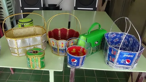 ลุงอ่างทองไอเดียดี นำกระป๋องเครื่องดื่ม มาทำเป็นกระเป๋าขาย