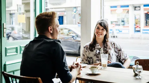 อินเตอร์ลูด (อิน–เทิลยูด)