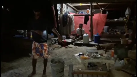 พ่อฉุนขาด ทะเลาะลูกชายชอบเมา ชักปืนยิง พลาดถูกศีรษะคนอื่น เจ็บสาหัส