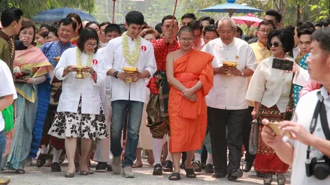 ร่วมงานบุญ