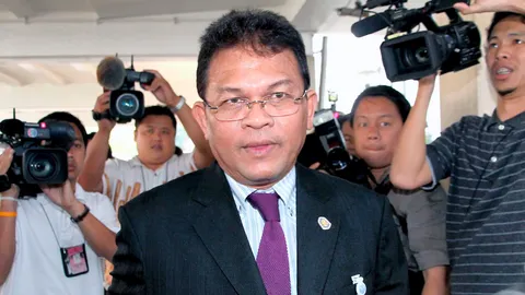 'เชน' พลิ้ว อ้างบวช เหตุไม่เช็กชื่อ ปชป.แย้มวันเกิดพรรค อาจไม่มา