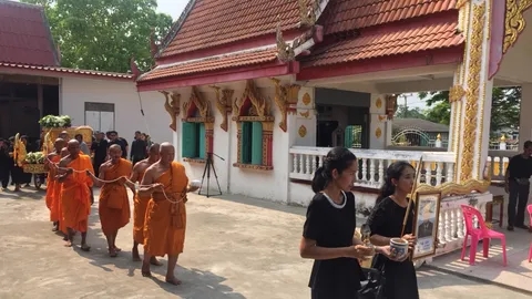 ส่งคุณตาขึ้นสวรรค์ เพื่อนปั่นซาเล้ง 9ชม.บวชให้ ไร้เงาครอบครัวจ๊อด