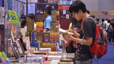พาเที่ยวงาน 'สัปดาห์หนังสือแห่งชาติ' มีอะไรน่าอ่าน เราคัดมาให้คุณแล้ว