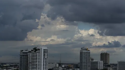 พายุฤดูร้อนมาอีกแล้ว! เตือน ถล่มเหนือ กลาง อีสาน กทม.15-18 เม.ย.