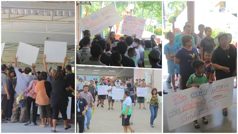 ชาวบ้านไม่พอใจแห่ชูป้าย รพ.พังงา ทำเด็กคลอดดับ 2 ราย