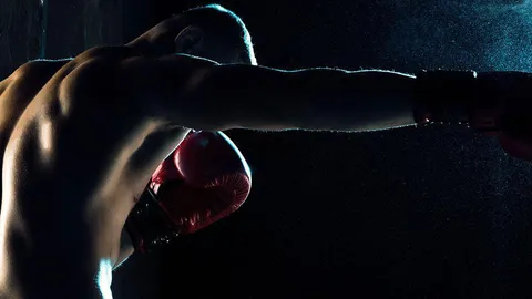 "ยอดทองไท–เพชร–พันเปอร์เซ็นต์" มวยจังหวะดีกว่า ในศึกมวยไทย 7 สี