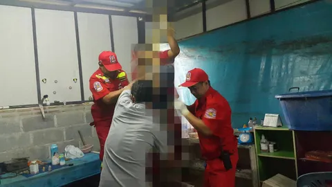 เศร้า! ช่างทำกุญแจ ทิ้งจดหมายลา ผูกคอตายอนาถ ทนคิดถึงลูกเมียไม่ไหว 