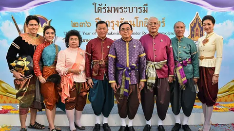 ชมงานแสดง 5 ชาติ