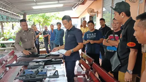 12 วัยรุ่น ชุดไทย ยิงปืนในงานแต่ง มอบตัวตร.แล้ว แจ้งผิด 2 ข้อหา 