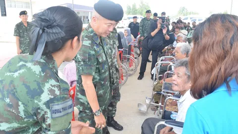 มทภ.4 เล็งหาทางจัดการคนไม่หวังดี โยงพาคนกลับบ้าน เพื่อจุดกระแสต้าน