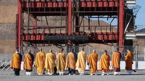 พระฟ้องวัดใช้งานหนัก