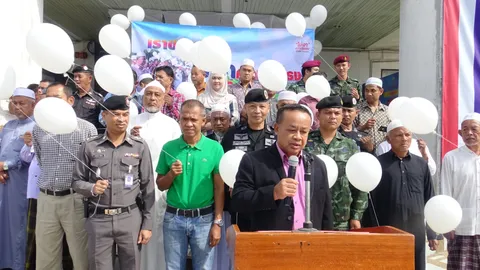 ต้านรุนแรง! ชาวระแงะ ละหมาดฮาญัต ขอสันติสุข จงเกิดใน จชต.